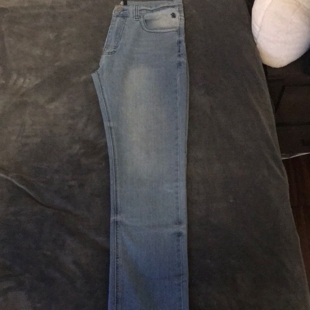 Light Blue Jeans, 32x32.